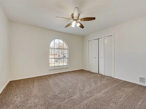 Building Photo - 1700 Prestonwood Dr