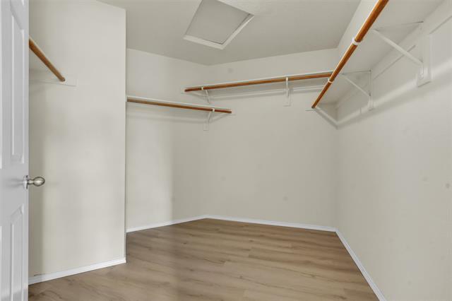 Building Photo - 917 Bloomfield Dr