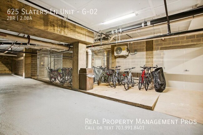 Building Photo - 625 Slaters Ln