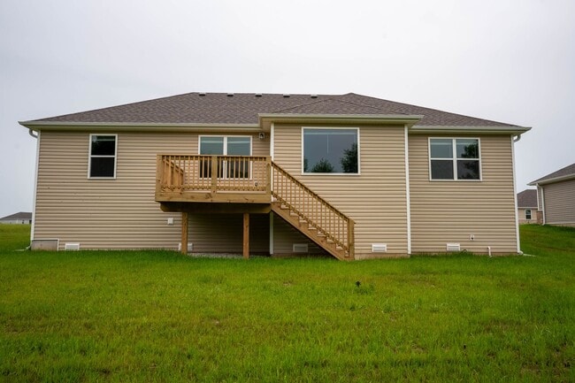Building Photo - BRAND NEW 3 BEDROOM HOME - BOLIVAR, MO