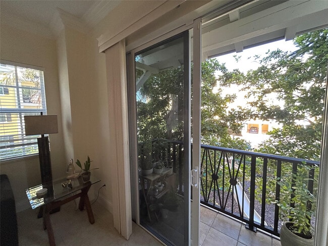 Building Photo - 226 N Latitude Cir