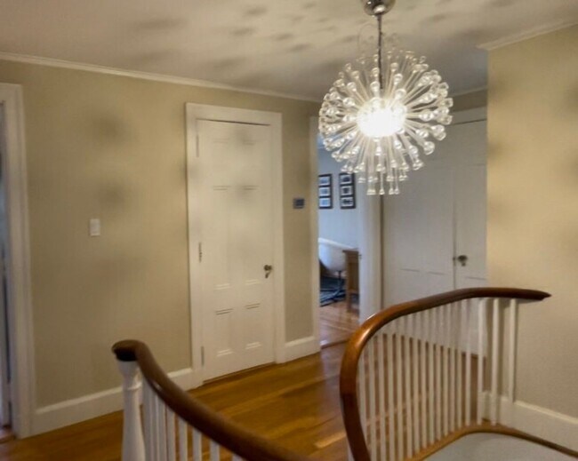 Building Photo - 5bed single family house