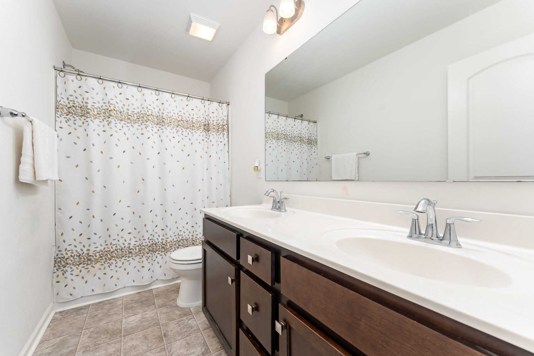 Building Photo - 5514 Hardie Farm Dr