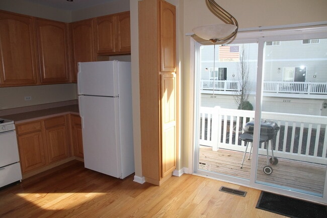 Building Photo - 2226 Daybreak Dr