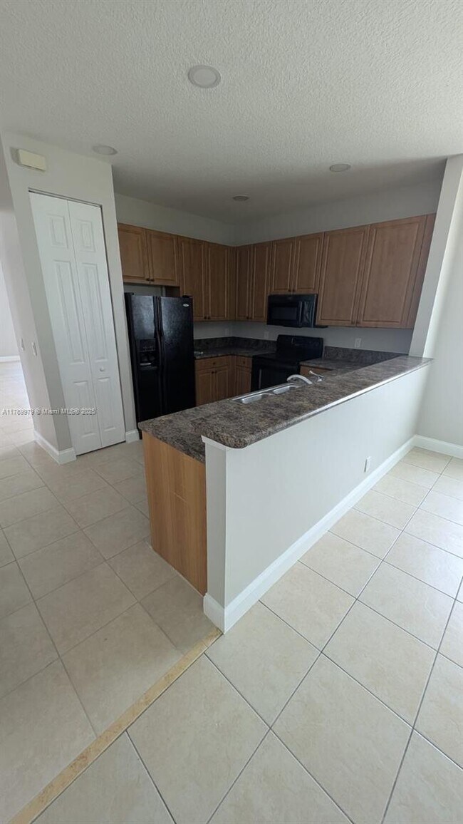 Building Photo - 325 Mulberry Grove Rd