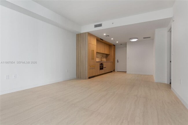 Building Photo - 77 SE 5th St