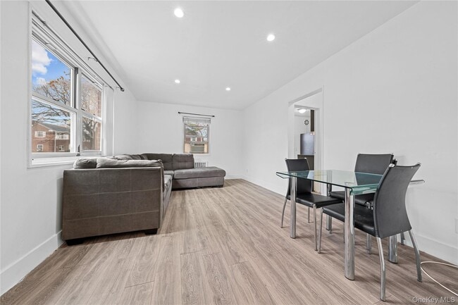 Building Photo - 131-55 234th St