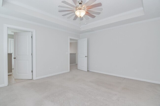 Building Photo - 983 Glenhaven Dr