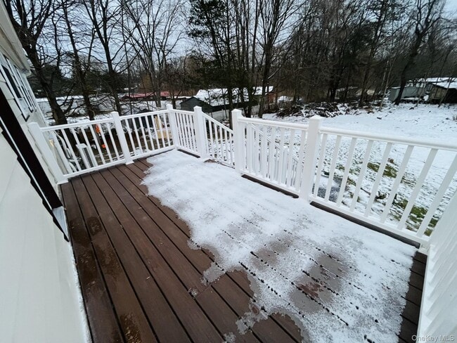 Building Photo - 19 Cedar Ln