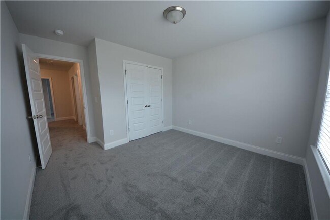 Building Photo - 1450 Sunny Vly Ln