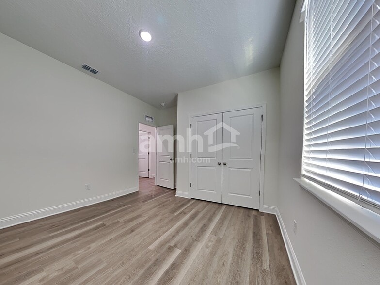 Building Photo - 11590 Bay Hl Cir