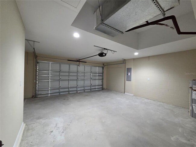 Building Photo - 8881 SW 138 Ln