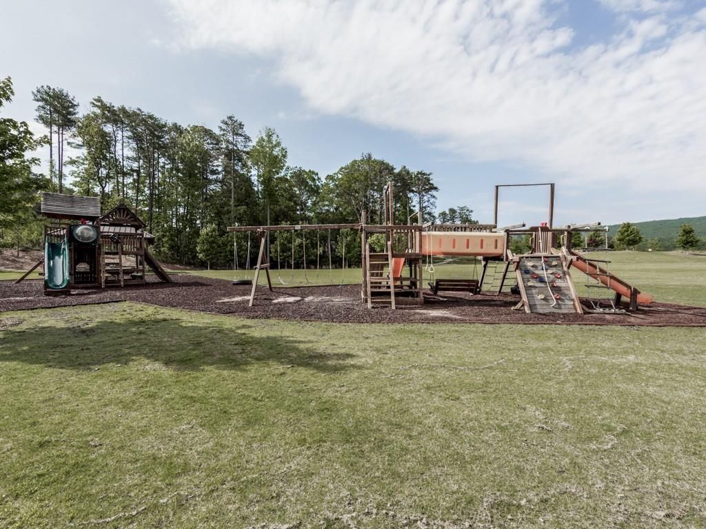 Building Photo - 1101 Fairway Oaks