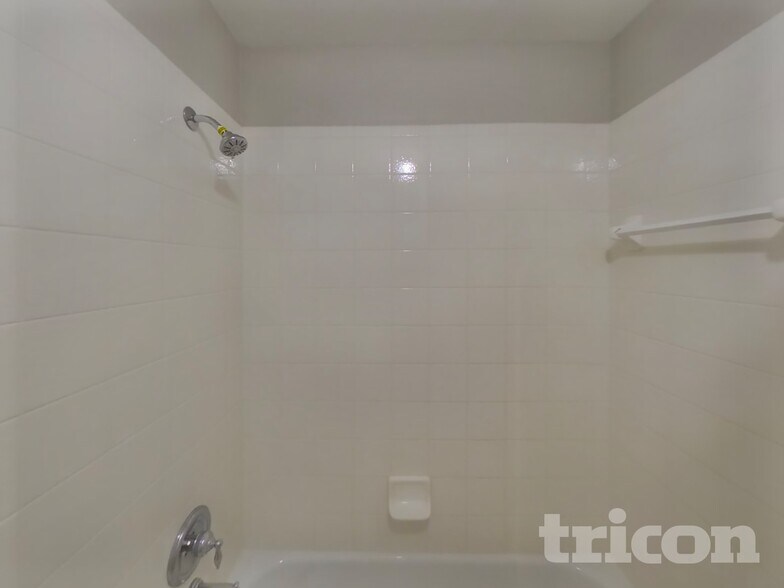 Building Photo - 114 Cole St