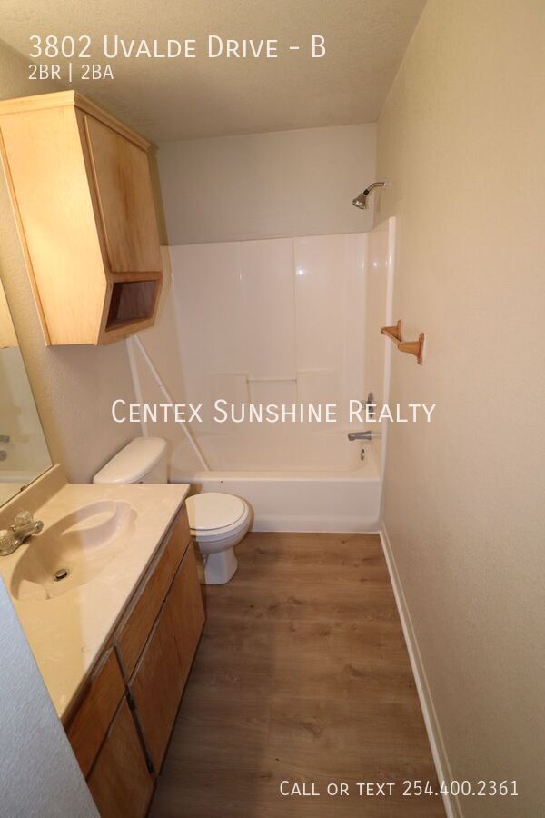 Building Photo - 3802 Uvalde Dr