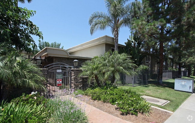 Primary Photo - Stonemark at Avocado