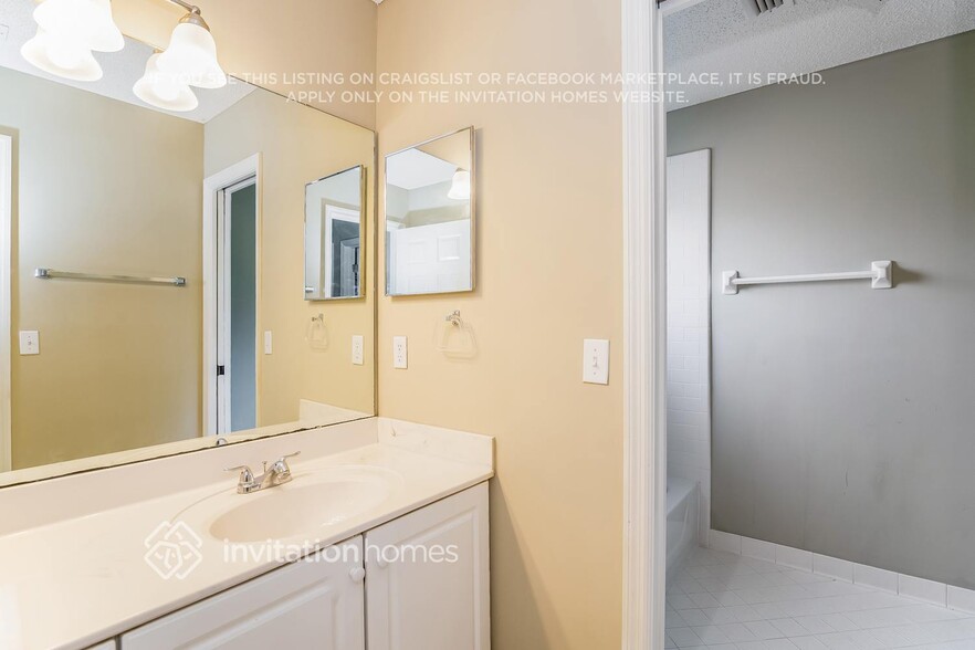 Building Photo - 1639 Brighton Bluff Ct