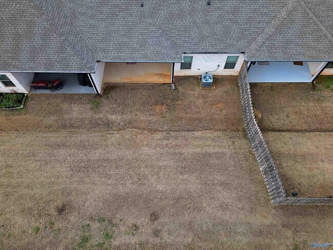 Building Photo - 7517 Doris Ruth Ln SE