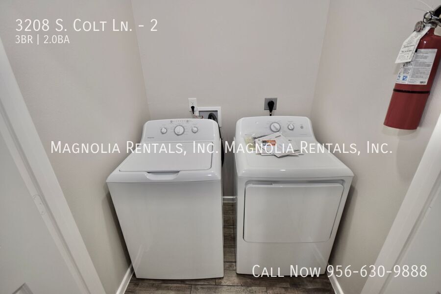 Building Photo - 3208 S Colt Ln