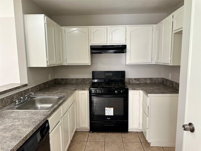 Building Photo - 3607 Liles Ln