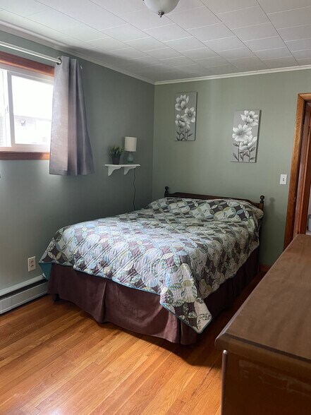 Building Photo - 265 Norway St