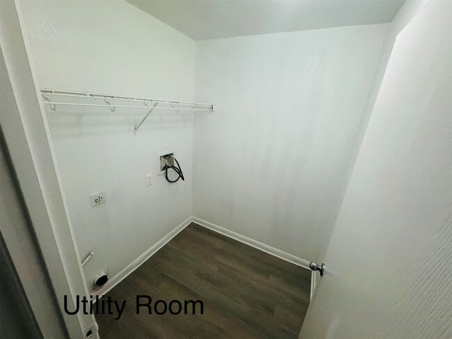 Building Photo - 13126 Bentcrest Ct