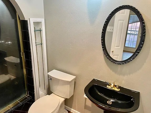 Building Photo - 2111 Croft Rd