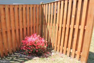 Building Photo - 107 Poinsettia Wy