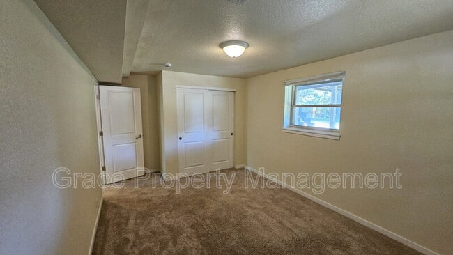 Building Photo - 10928 Patterson Ct