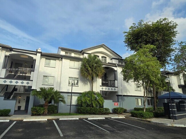 Building Photo - 4555 NW 99th Ave