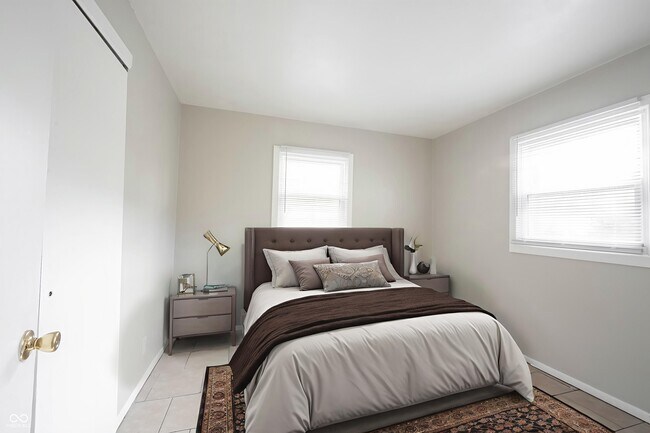 Building Photo - 3202 Wellington Ave