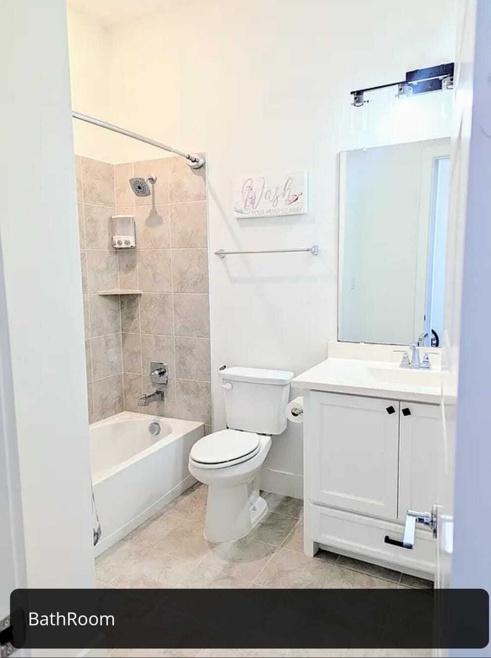 Building Photo - 749 Pentonville Ln