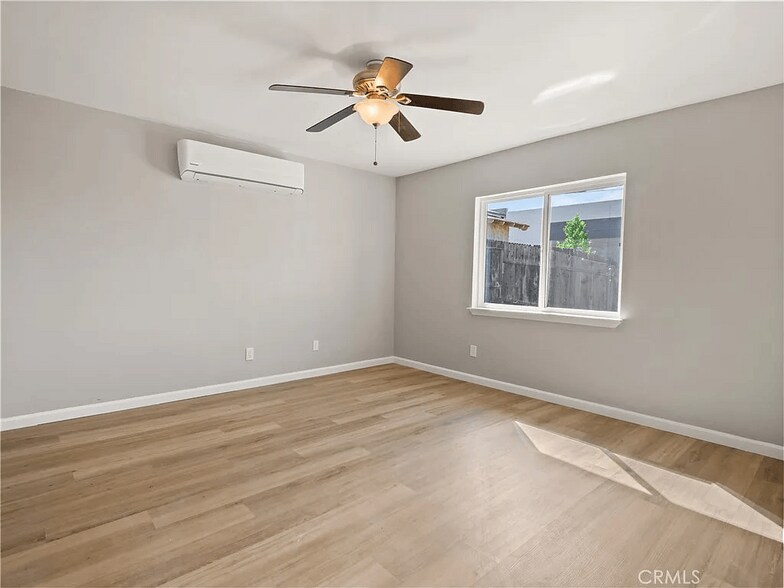 Living Room - 24140 Ironwood Ave
