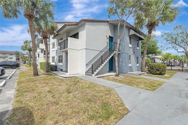 Building Photo - 7160 NW 179th St