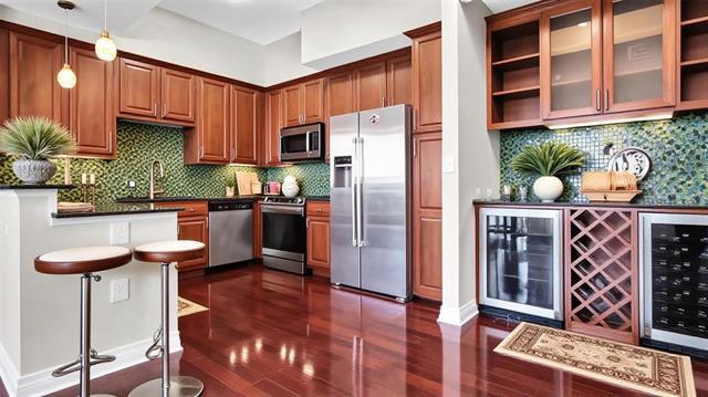 Building Photo - 3225 Turtle Creek Blvd Blvd