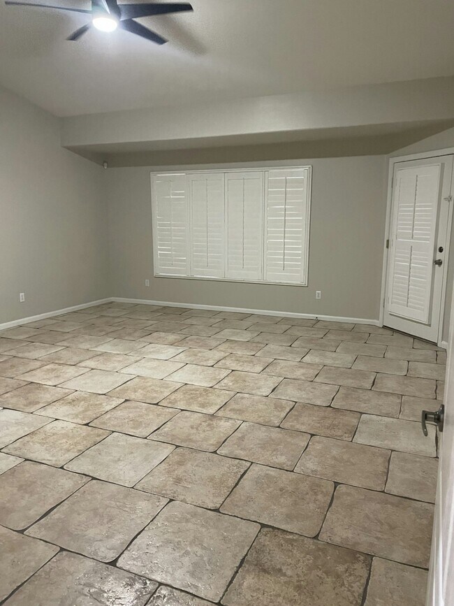 Building Photo - 2150 S Boulder Ct