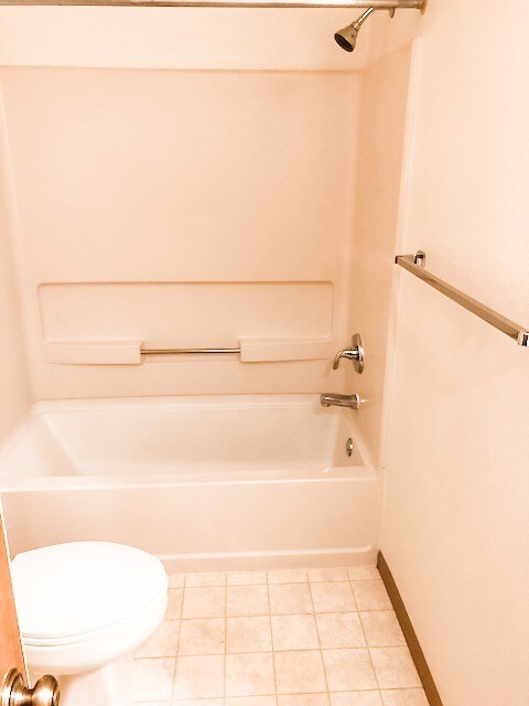 Building Photo - 2136 Stirrup Ln