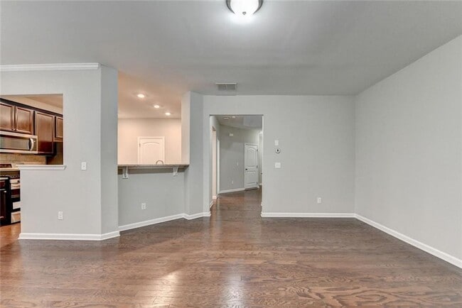 Building Photo - 7325 Heritage Oak Ct