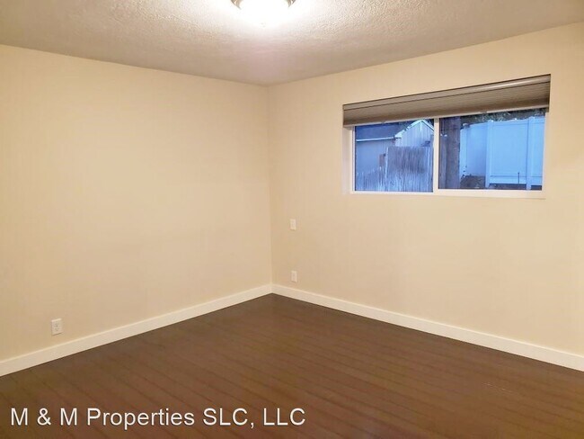 Building Photo - 4 br, 3 bath House - 2312 E Catalina Dr