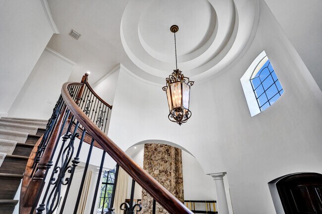 Building Photo - 9210 Equus Cir