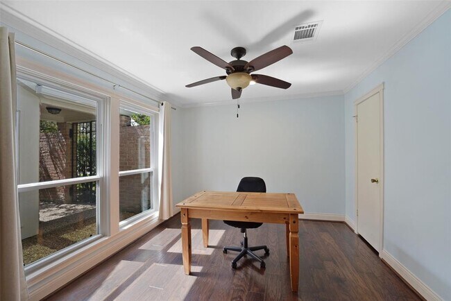 Building Photo - 1411 Cedar Pass Ct