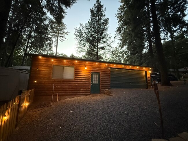 Building Photo - 6072 Guilford Cir