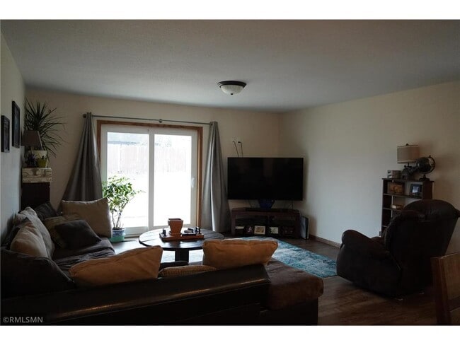 Building Photo - 605 S Brookview Ln