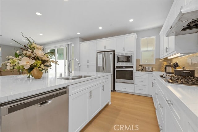 Building Photo - 136 Modjeska