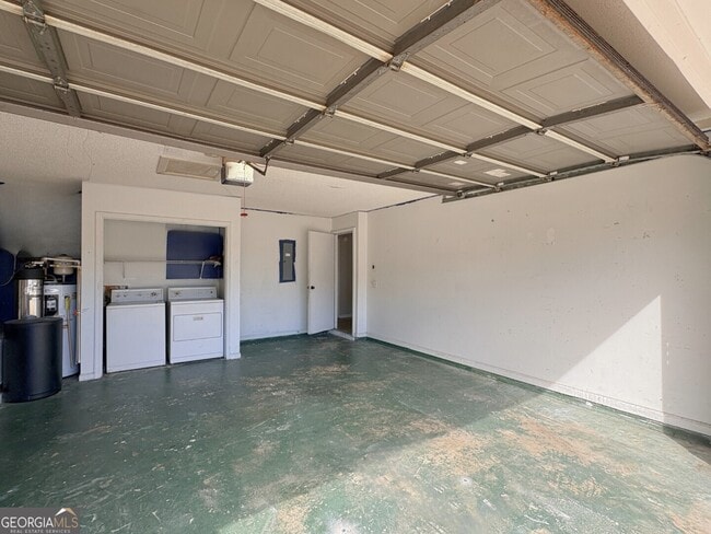 Building Photo - 1108 Sussex St