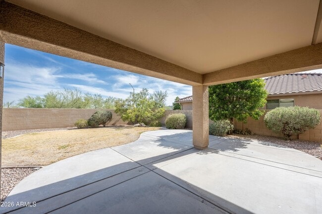 Building Photo - 2023 W Shackleton Dr