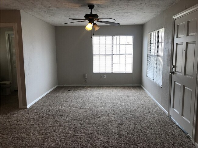 Building Photo - 5217 Williams Dr