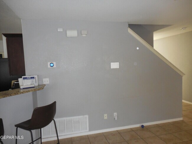 Building Photo - 7045 Eagle Nest Ct