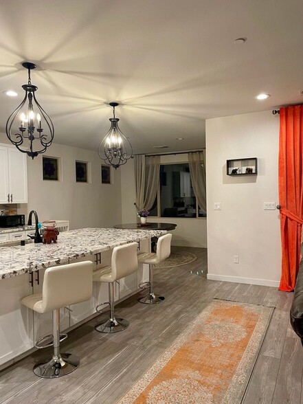 Building Photo - 10006 Blountsville Dr