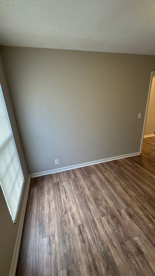 Building Photo - 2910 Sheana Way